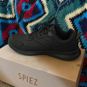 Spiez nonslip work shoes